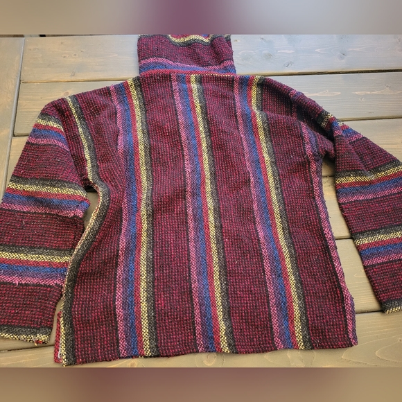 Pilotzi poncho size medium - Picture 2 of 3